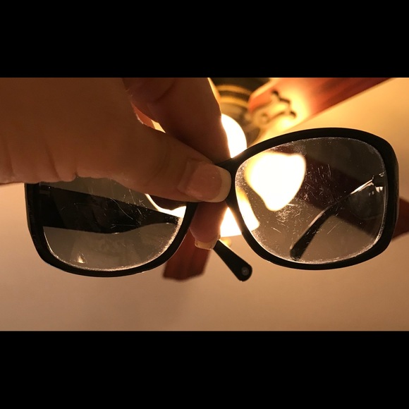 Coach Sunglasses - Picture 4 of 4